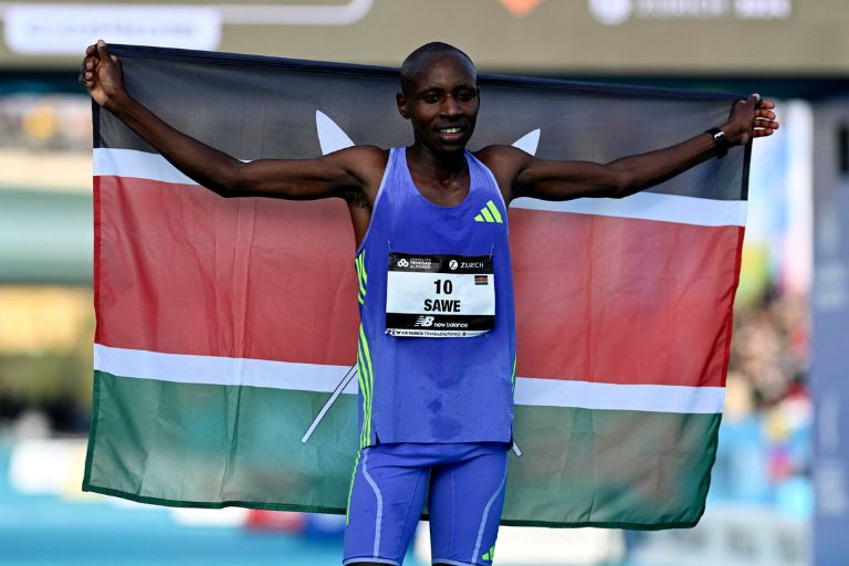 Sabastian Sawe wins the 2024 Valencia Marathon.