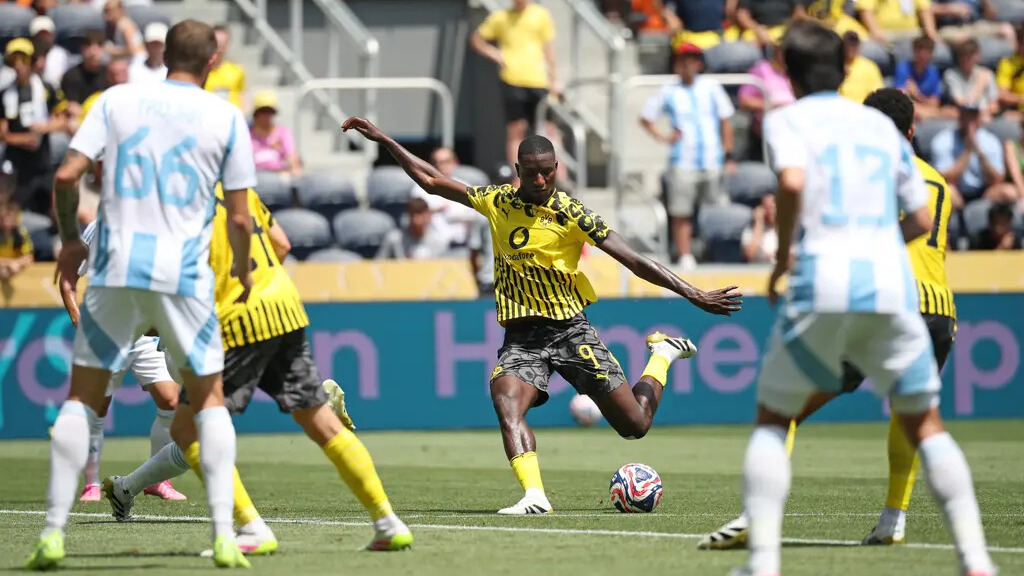 Borussia Dortmund vs CF Monterrey