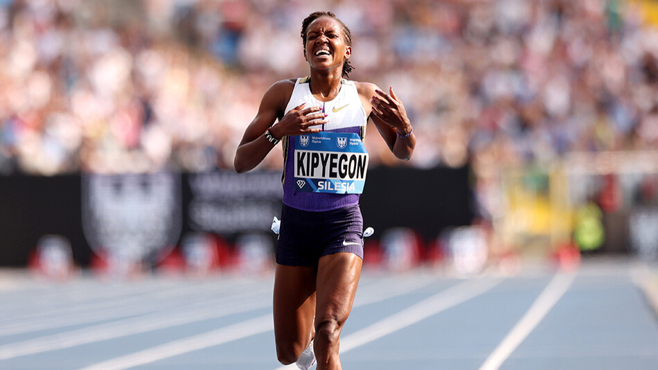 Faith Kipyegon misses 32-year-old 3000m world record by under a second //Photo Getty Image
