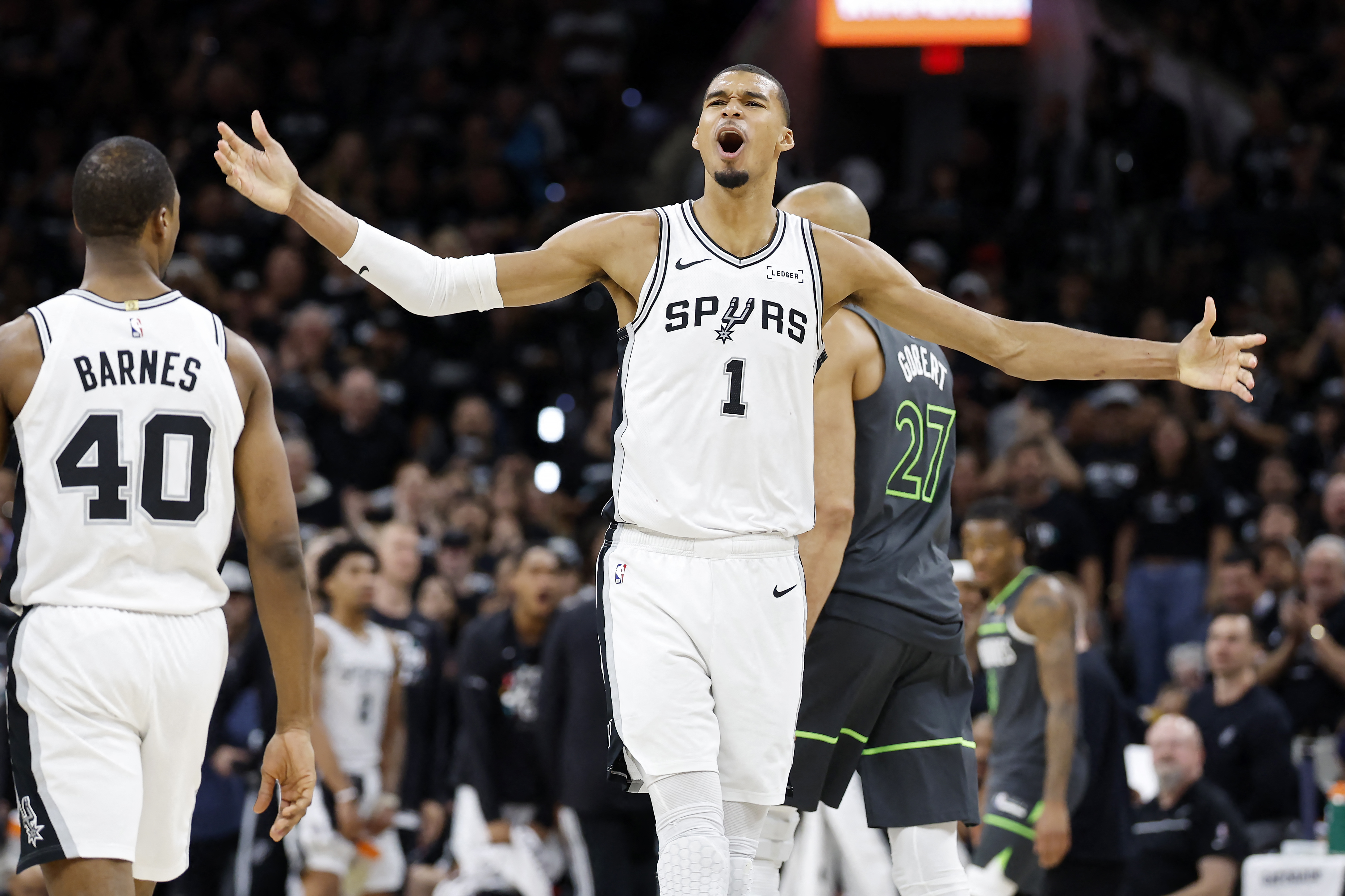 San Antonio Spurs thrash Timberwolves as Knicks edge Sixers in NBA playoff semis