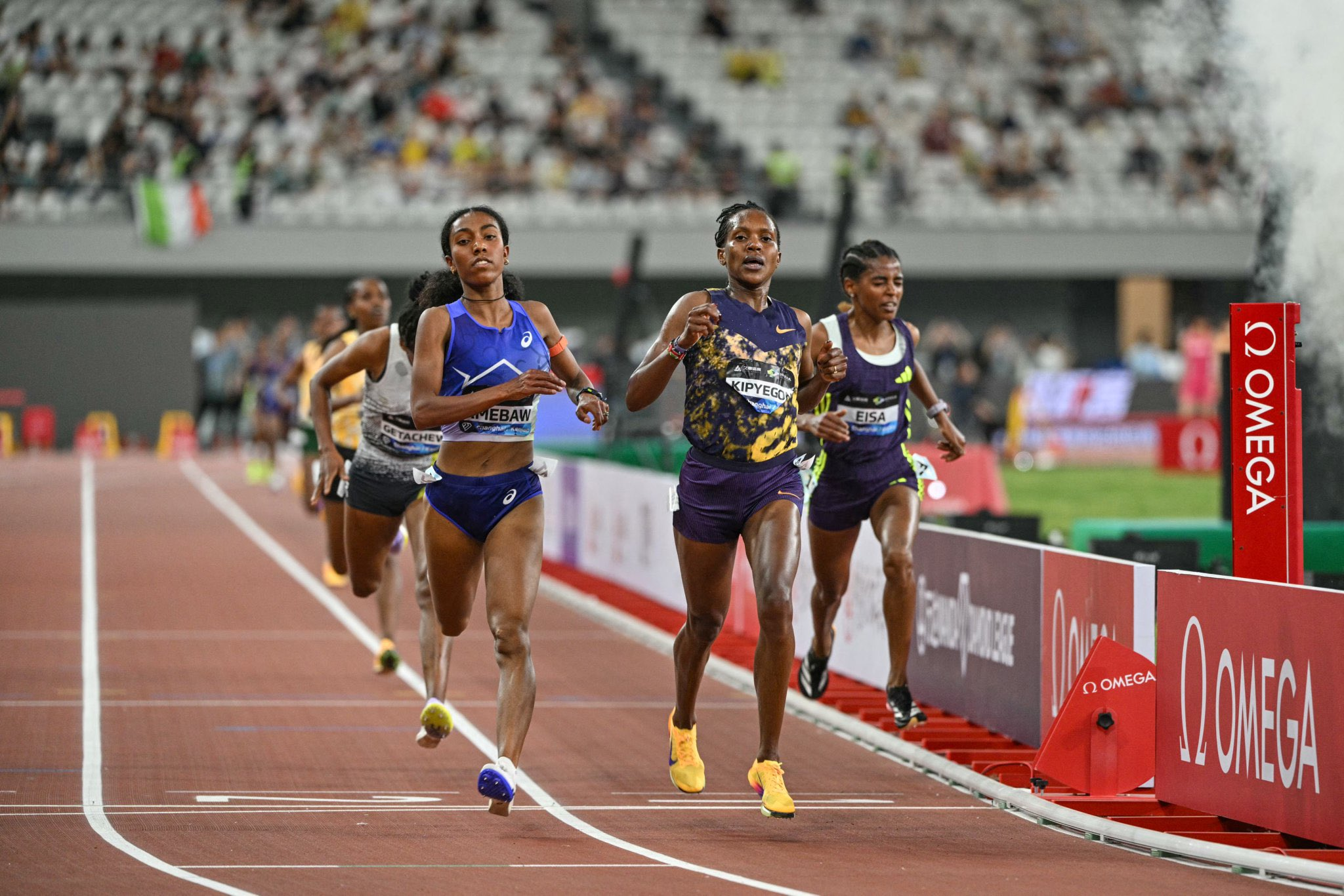 Faith Kipyegon opens season with world-leading win at Shanghai Diamond League